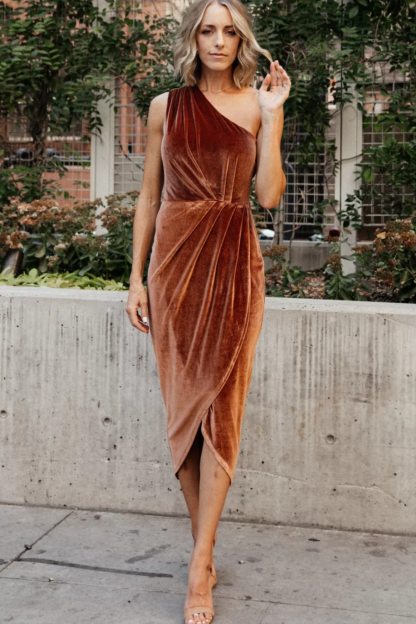 Baltic Born Midi Dresses | Midi Dresses | Kourtney Velvet One Shoulder Midi Dress |