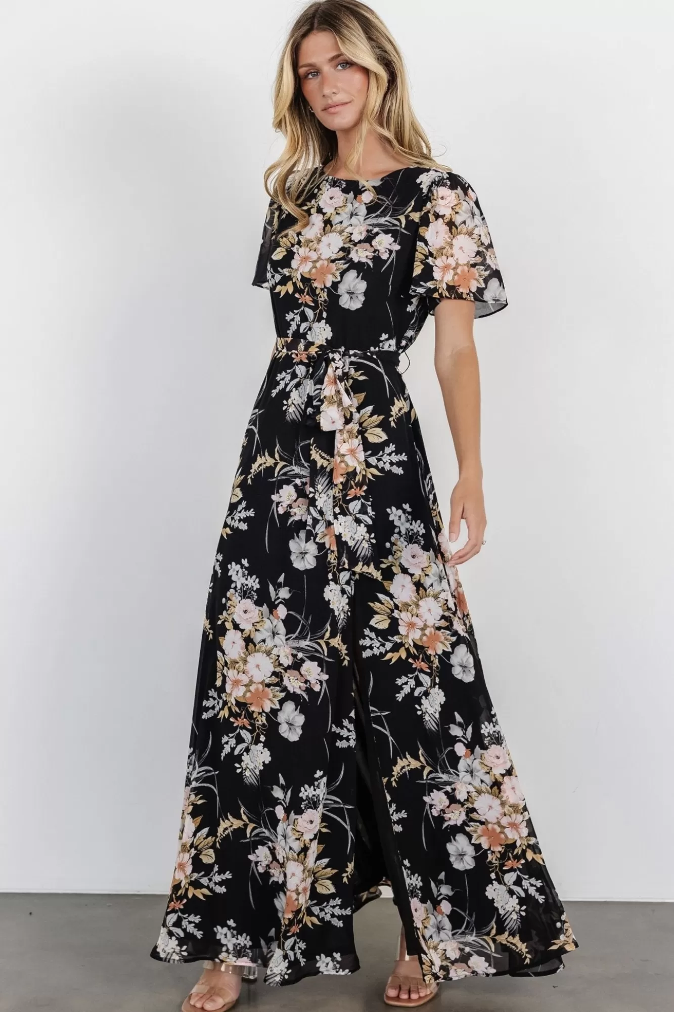 Baltic Born Maxi Dresses | Maxi Dresses | Naomi Short Sleeve Maxi Dress | Black Floral