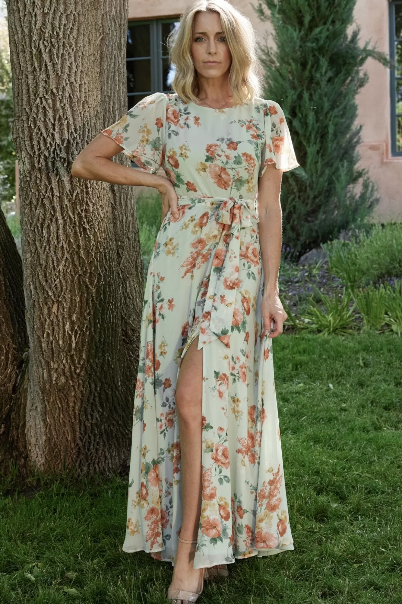 Baltic Born Maxi Dresses | Maxi Dresses | Naomi Short Sleeve Maxi Dress | Sage Floral